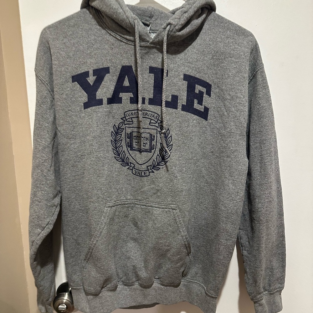 Yale sweatshirt